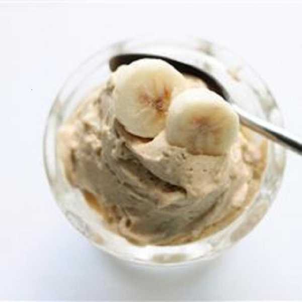 Banana and Peanut Butter 4-Ingredient ‘Ice Cream’