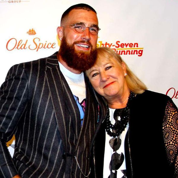 travis kelce Mom