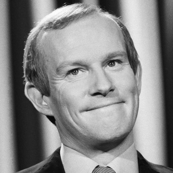 Tom Smothers Net worth Article